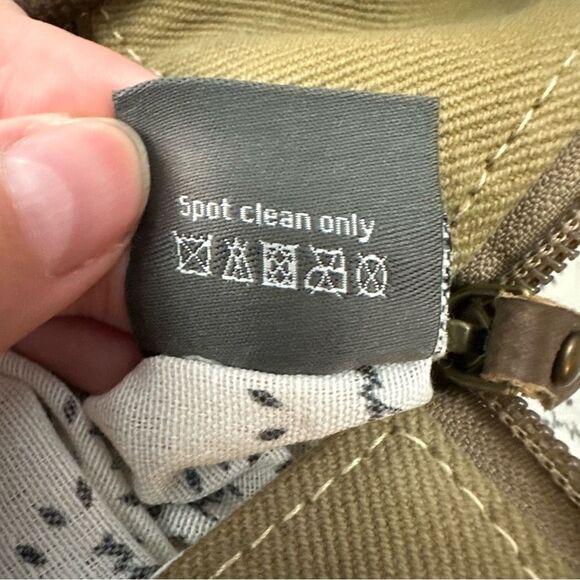 Myra Bag Handmade Exquisite Move Weekender Bag Upcycled NWT One Size - Picture 13 of 16